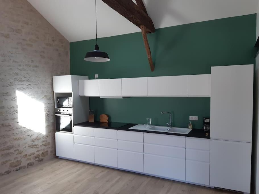 Gite De Charme Individuel A La Campagne Xanton-Chassenon Exterior foto